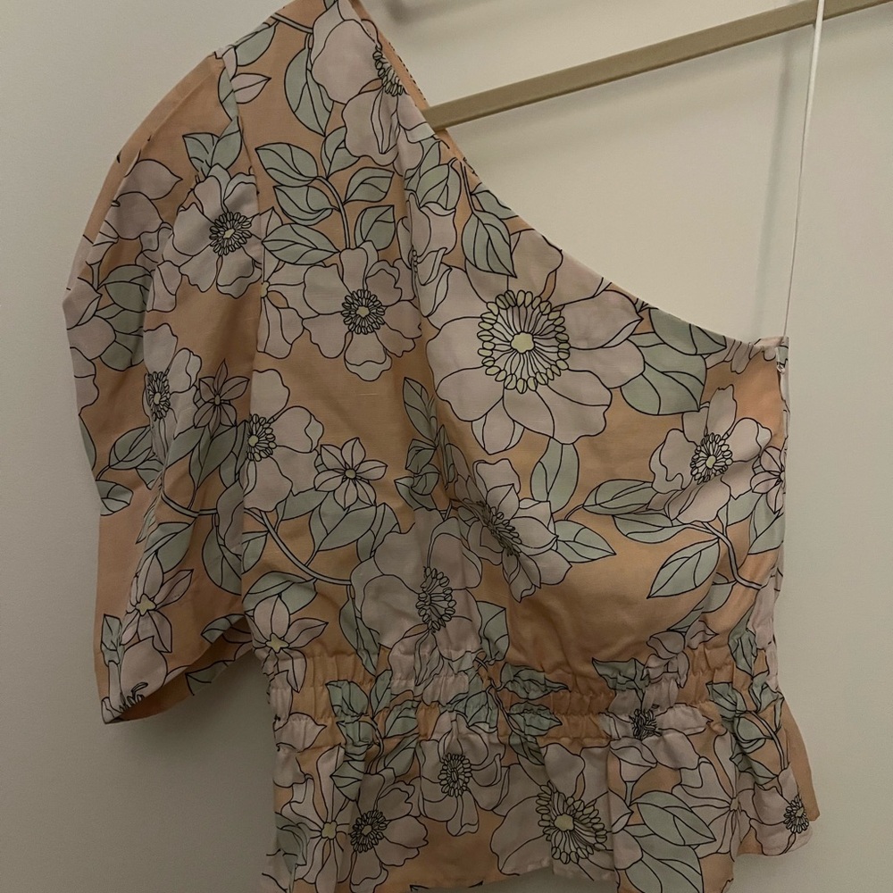 Floral One-Shoulder Linen Top